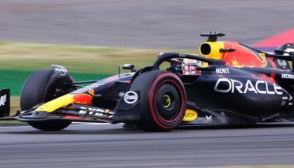 NBA直播-维斯塔潘豪取赛季6连胜 笑称赛车还需全方位改进