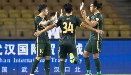 体育直播-【中超】阿德本罗挑射王刚破门 国安3比1逆转长江