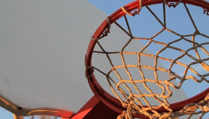 国内媒体人：上海男篮与辽宁男篮已达成交易协议，张镇麟很快将加盟上海男篮