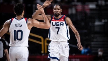 CCTV5在线直播-法国踩入陷阱 四连冠！美国证明自己仍是世界最强